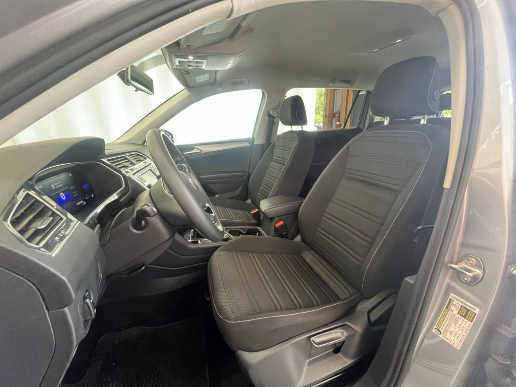 2022 Volkswagen Tiguan S photo 10