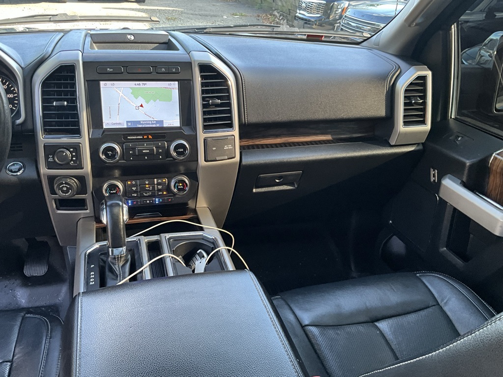 2020 Ford F-150 Lariat photo 31
