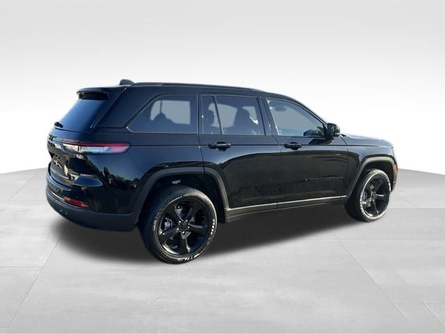 2025 Jeep Grand Cherokee Altitude X photo 2