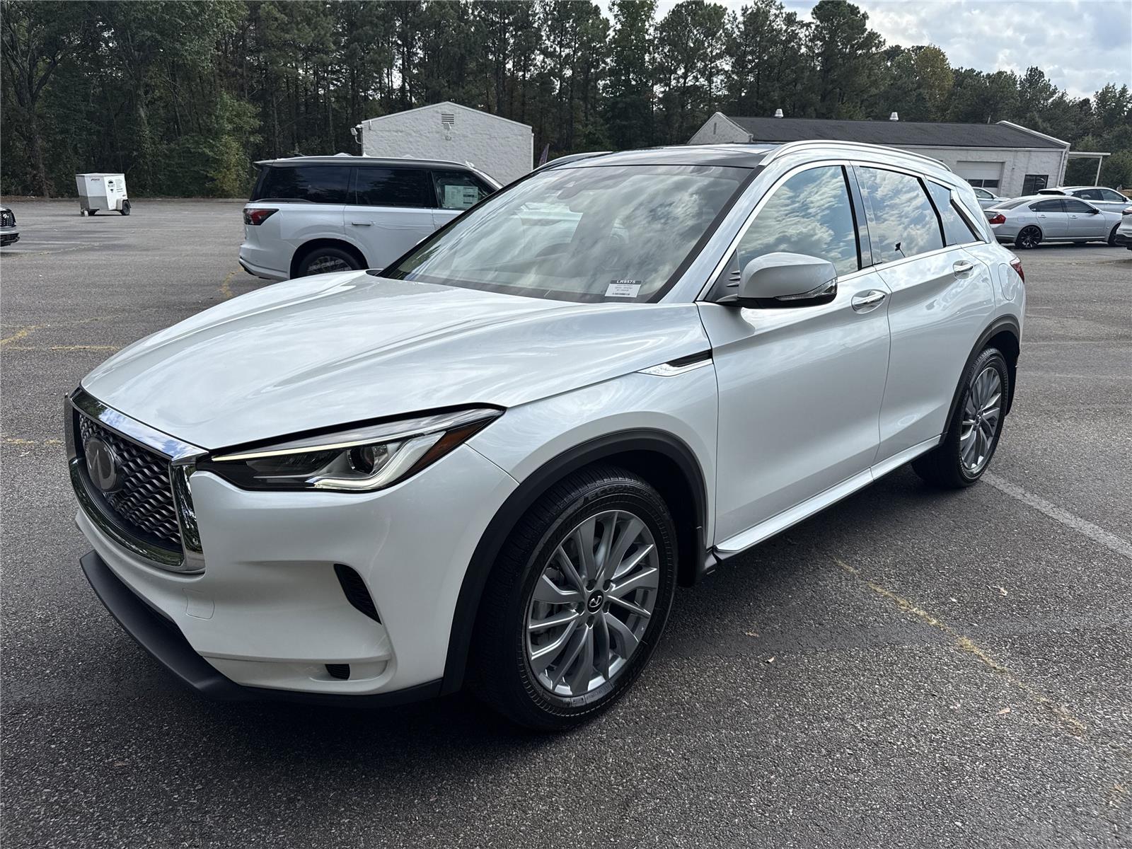 2024 Infiniti QX50 Luxe photo 31