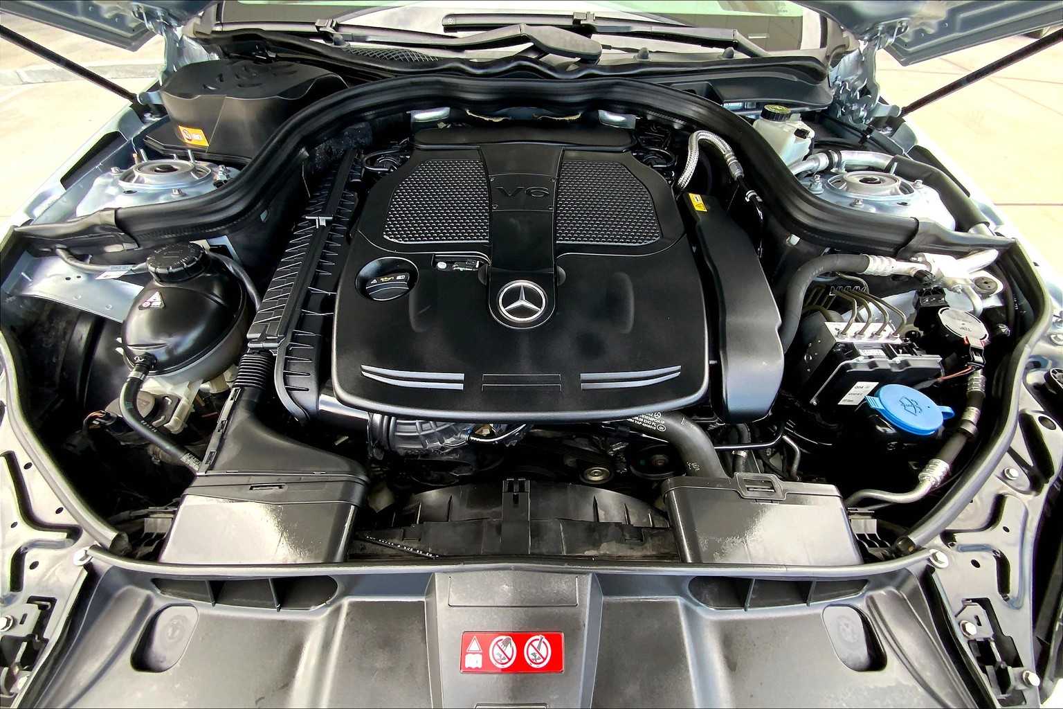 2013 Mercedes Benz E 350 photo 26