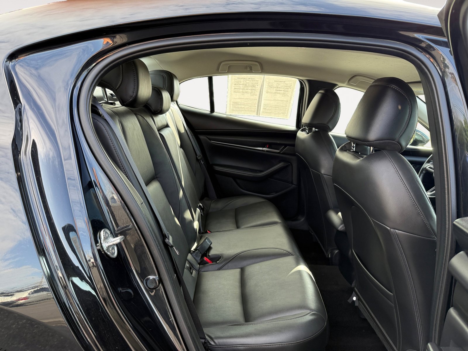 2023 Mazda Mazda3 2.5 Select photo 18