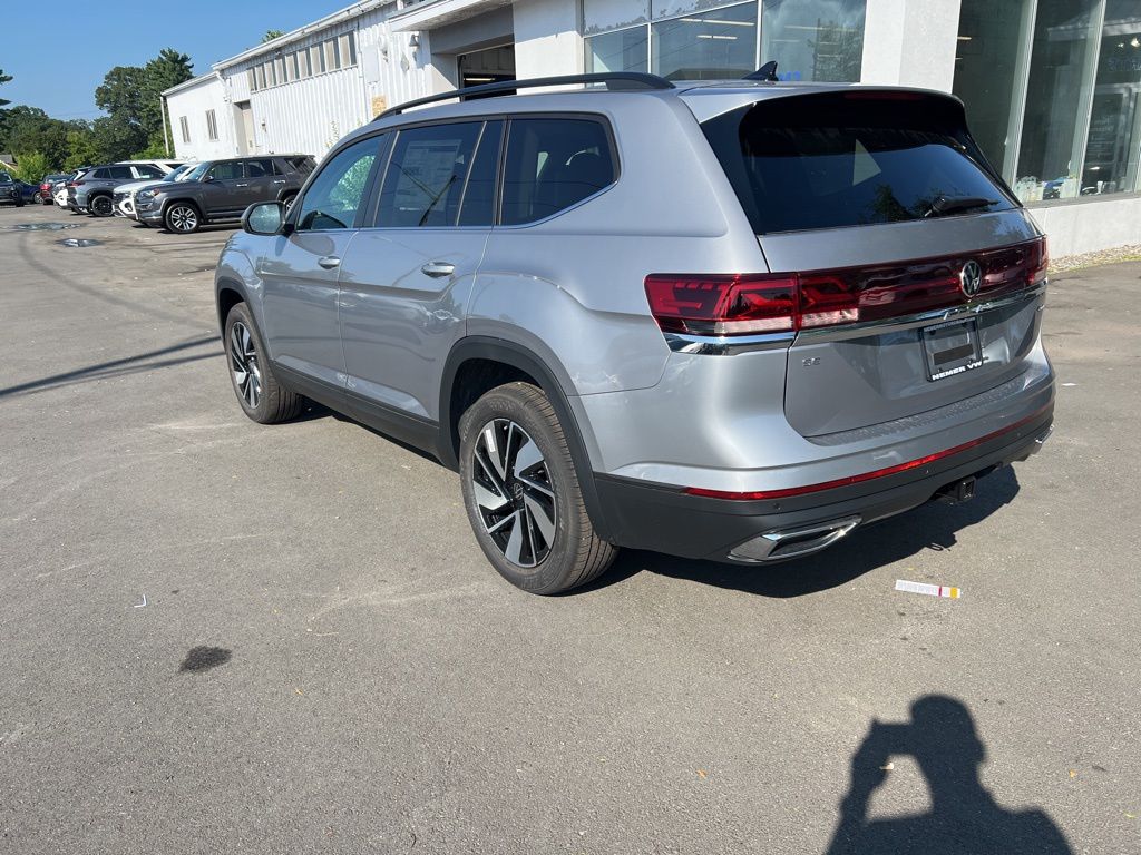 2026 Volkswagen Atlas SE Technology photo 14