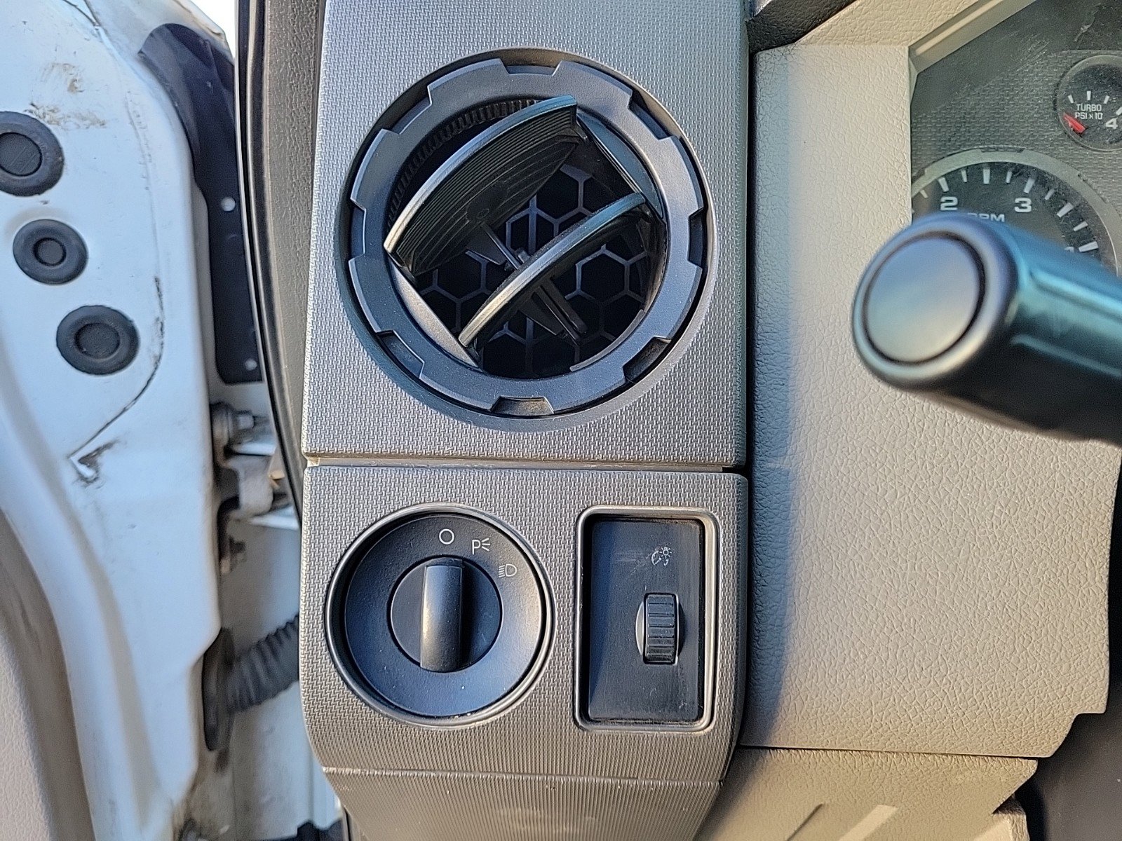 2009 Ford F-450 XL photo 14