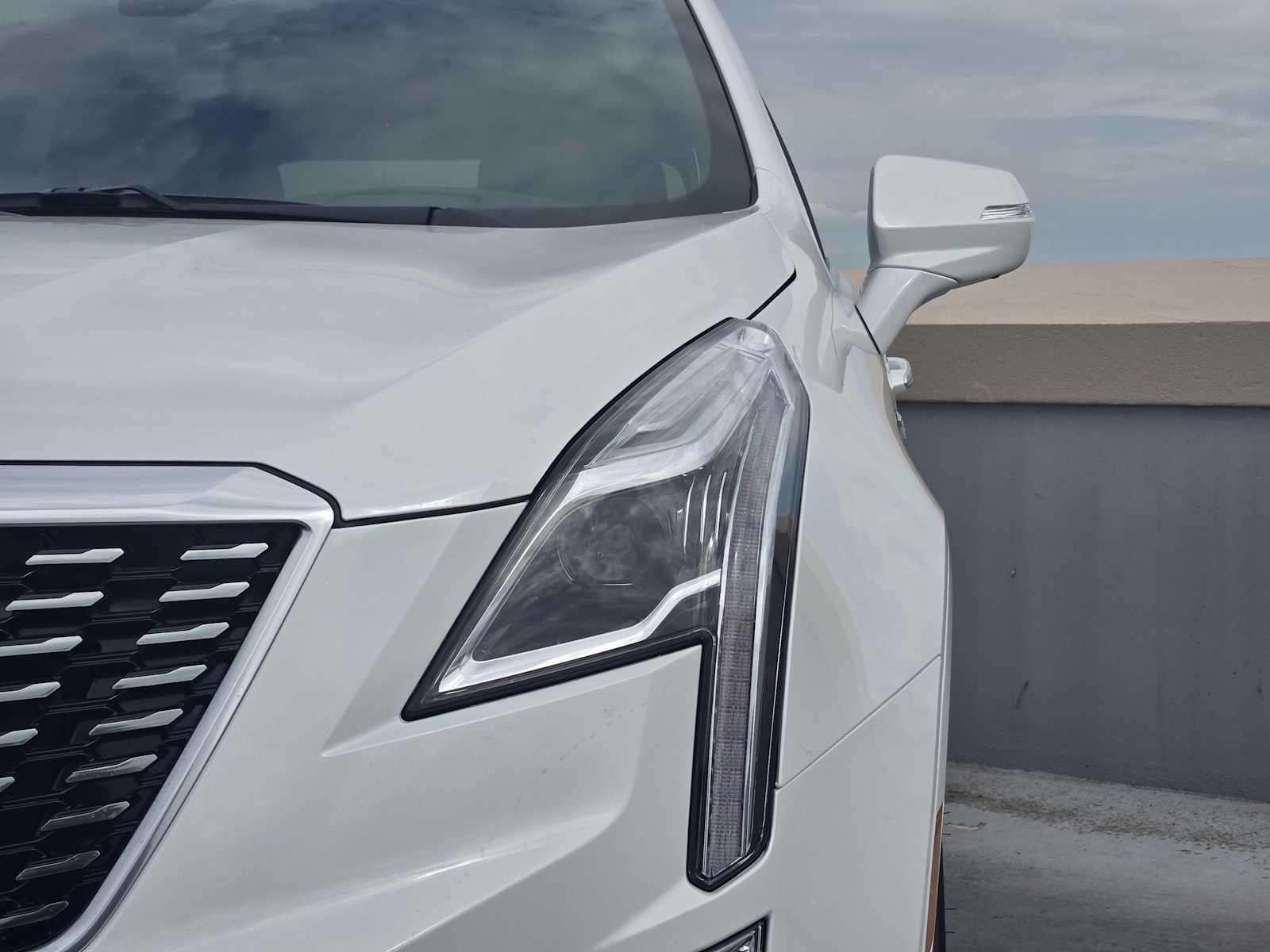 2025 Cadillac XT5 Premium Luxury photo 3
