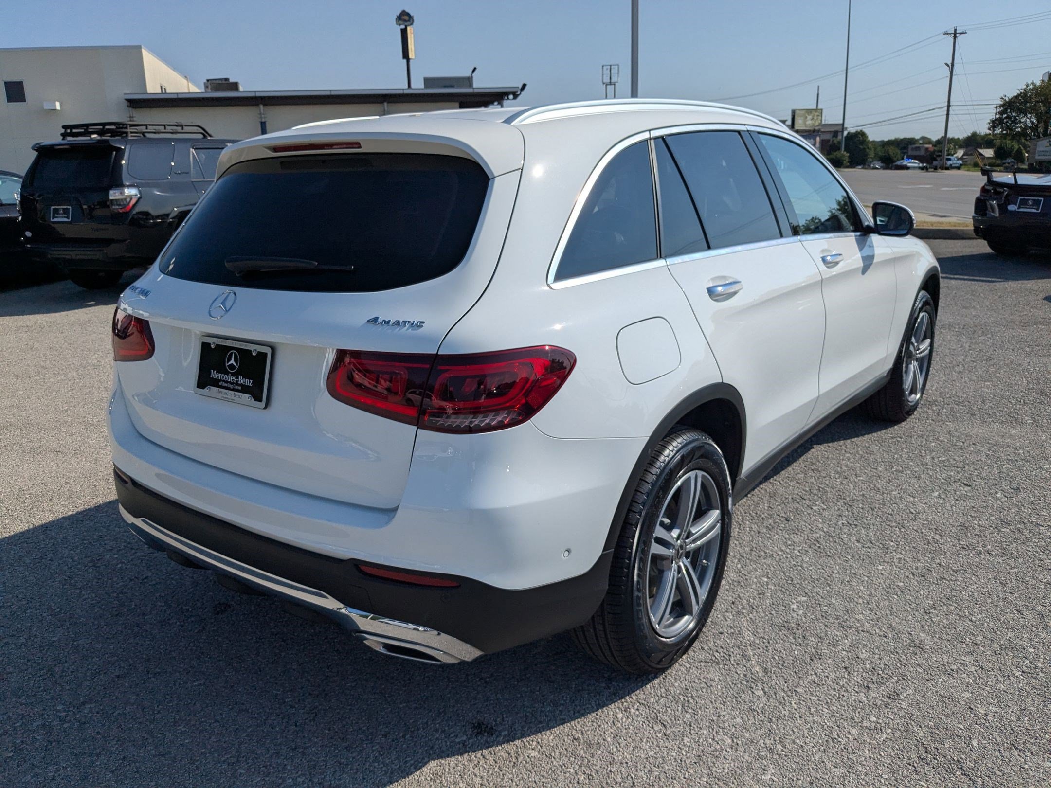 2022 Mercedes Benz GLC 300 4MATIC photo 2