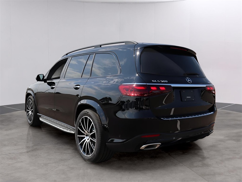 2026 Mercedes Benz GLS 580 4MATIC photo 4