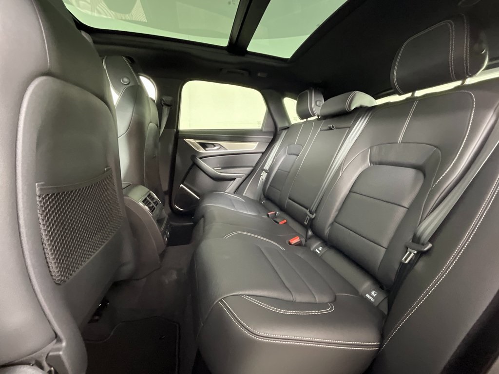 2026 Jaguar F-PACE P250 R-Dynamic S photo 3