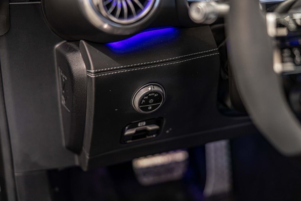 2025 MERCEDES-BENZ AMG GT - Image 21