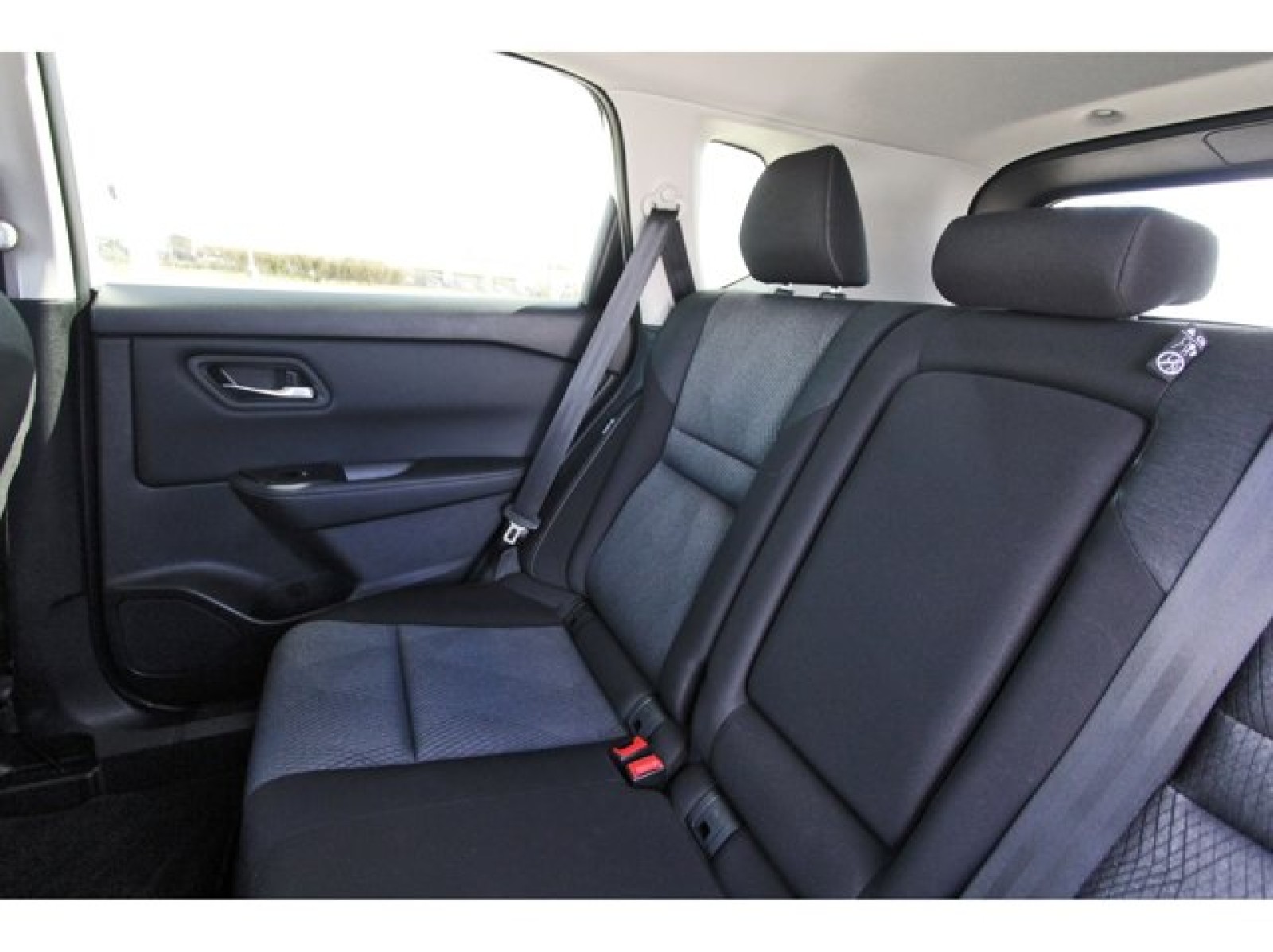 2025 Nissan Rogue SV Silver at Robbins Nissan