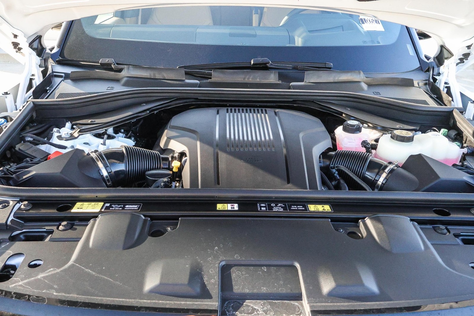2025 Land Rover Range Rover SE photo 20
