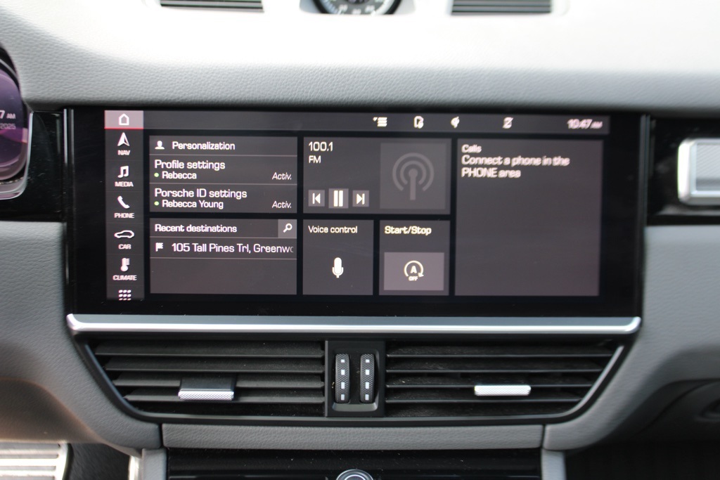 2021 Porsche Cayenne S photo 26