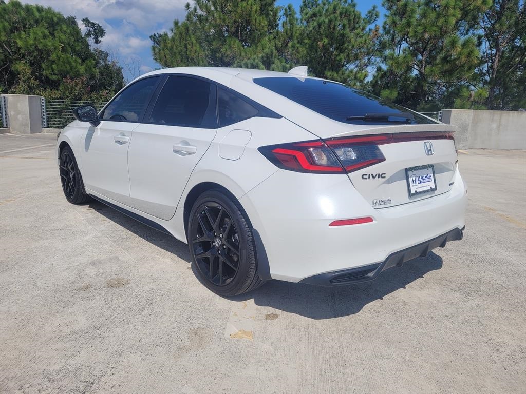 2026 Honda Civic Hatchback Hybrid Sport photo 5
