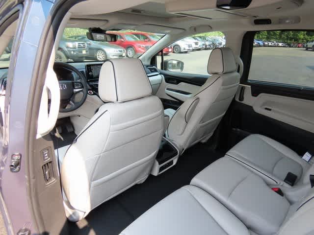 2026 Honda Odyssey Touring photo 15