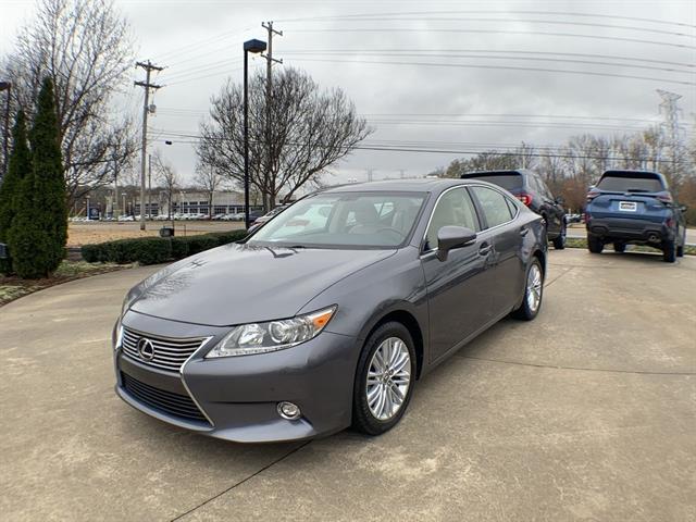 2014 Lexus ES 350's photo