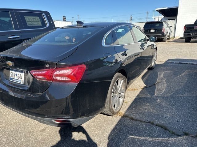 2021 Chevrolet Malibu 1LT photo 3