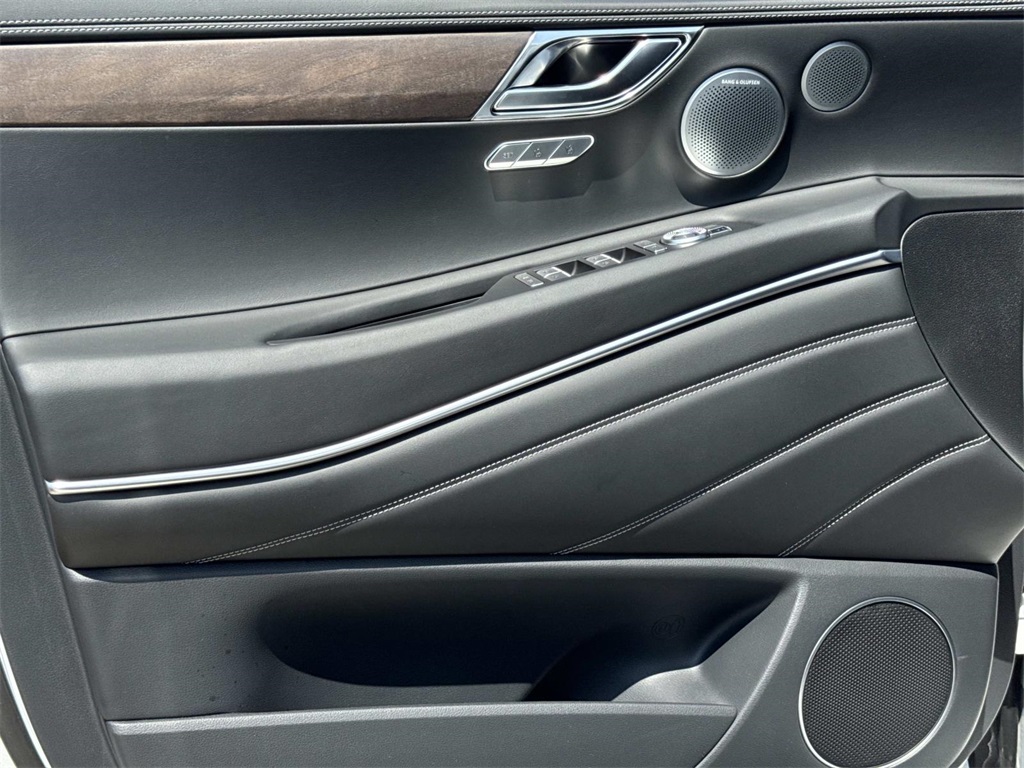 2026 Genesis GV80 2.5T Advanced photo 14
