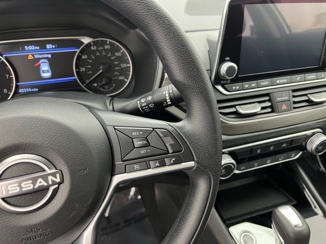 2024 Nissan Altima 2.5 SV photo 10