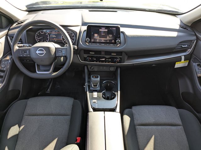 2026 Nissan Rogue SV photo 12