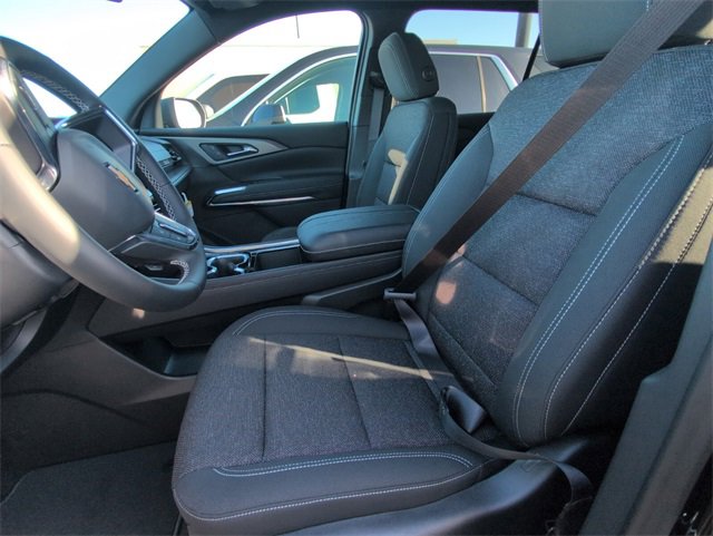 2026 Chevrolet Traverse photo 8