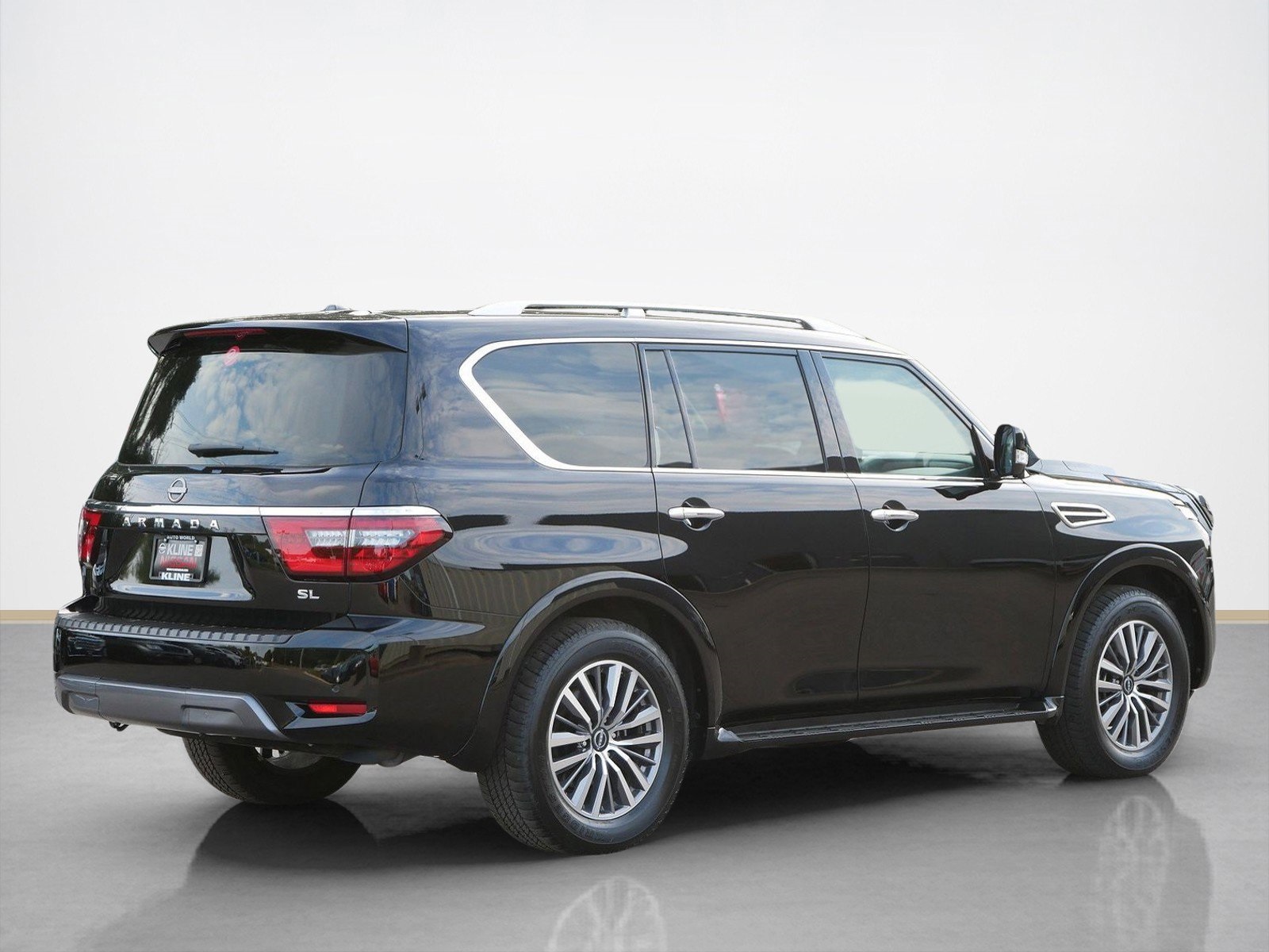 2024 Nissan Armada SL photo 5
