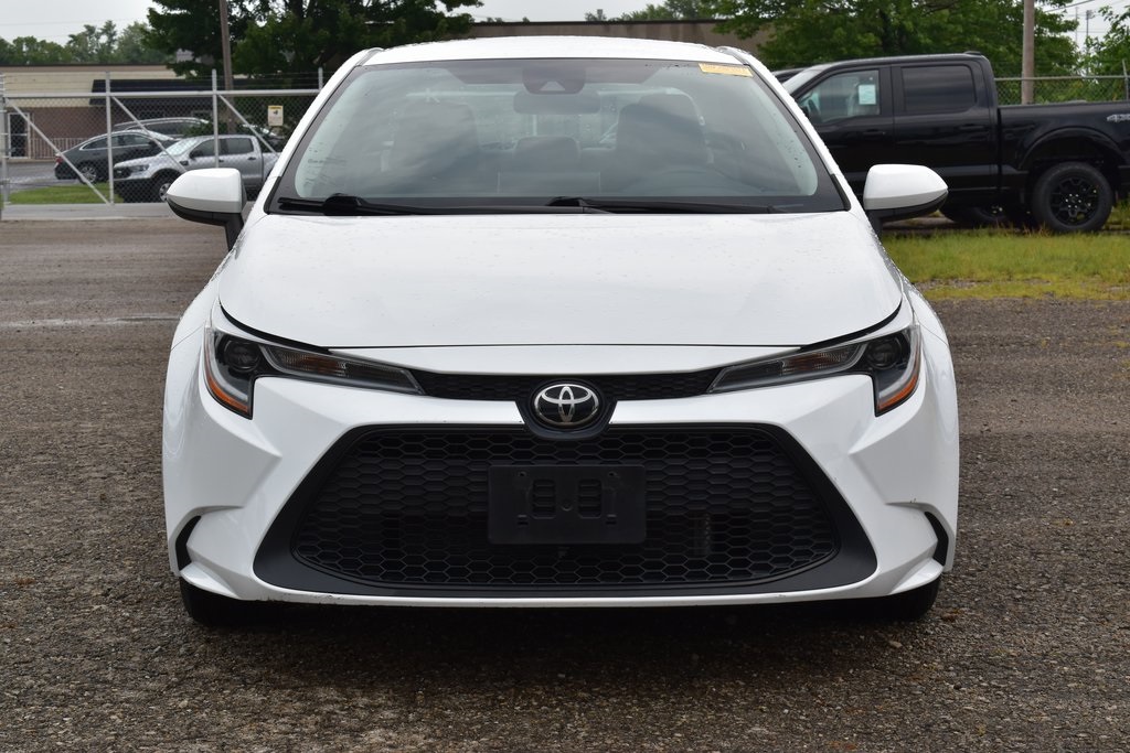 Used 2021 Toyota Corolla LE with VIN 5YFVPMAE1MP147393 for sale in Kansas City