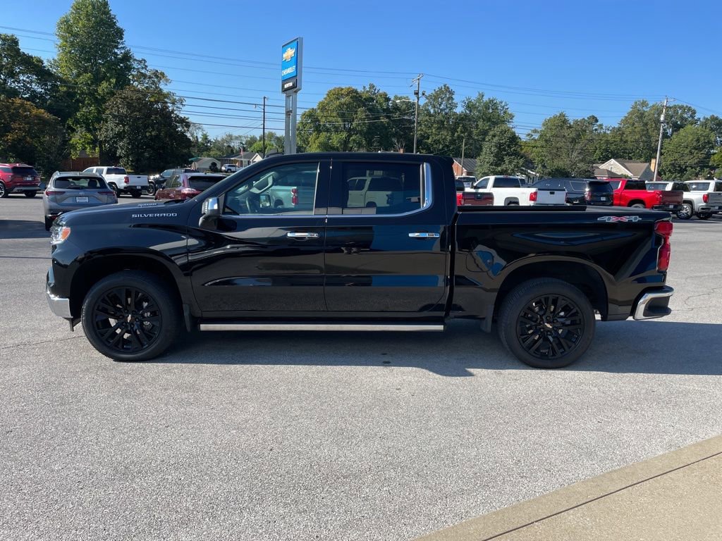 2025 Chevrolet Silverado 1500 LTZ photo 5