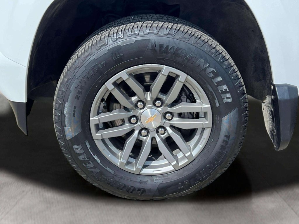 2023 Chevrolet Colorado LT photo 6