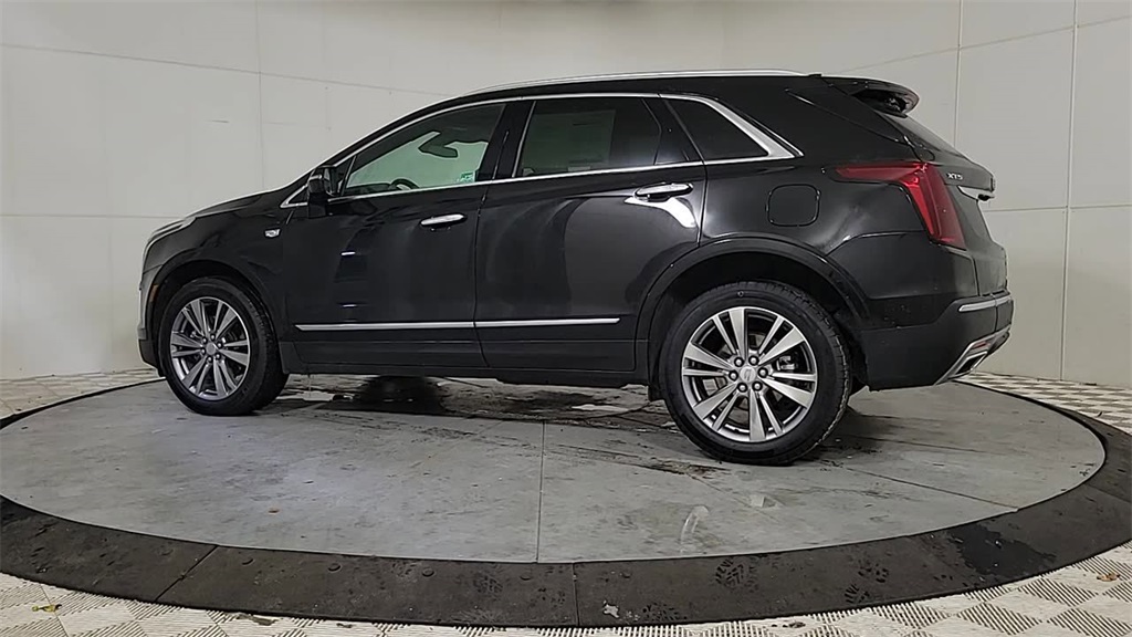 2025 CADILLAC XT5 - Image 6