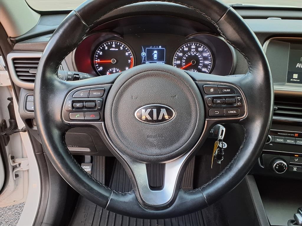 2018 Kia Optima S photo 12