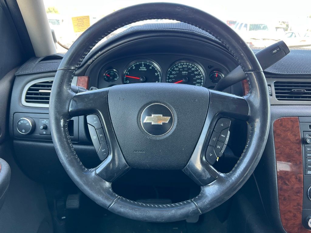 2008 Chevrolet Avalanche LTZ photo 17