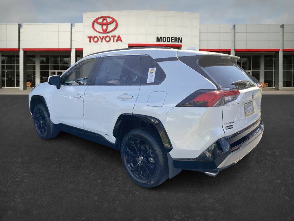 2023 Toyota RAV4 Hybrid SE photo 3