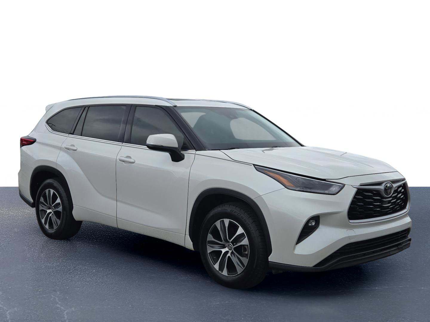 2021 Toyota Highlander XLE photo 5