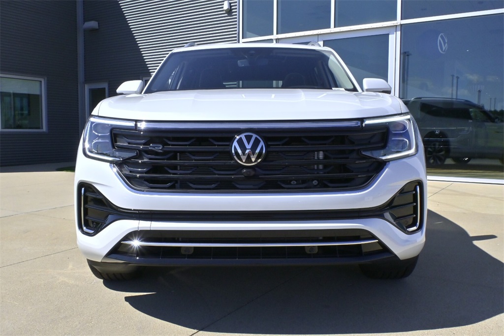 2026 Volkswagen Atlas SEL Premium R-Line photo 6