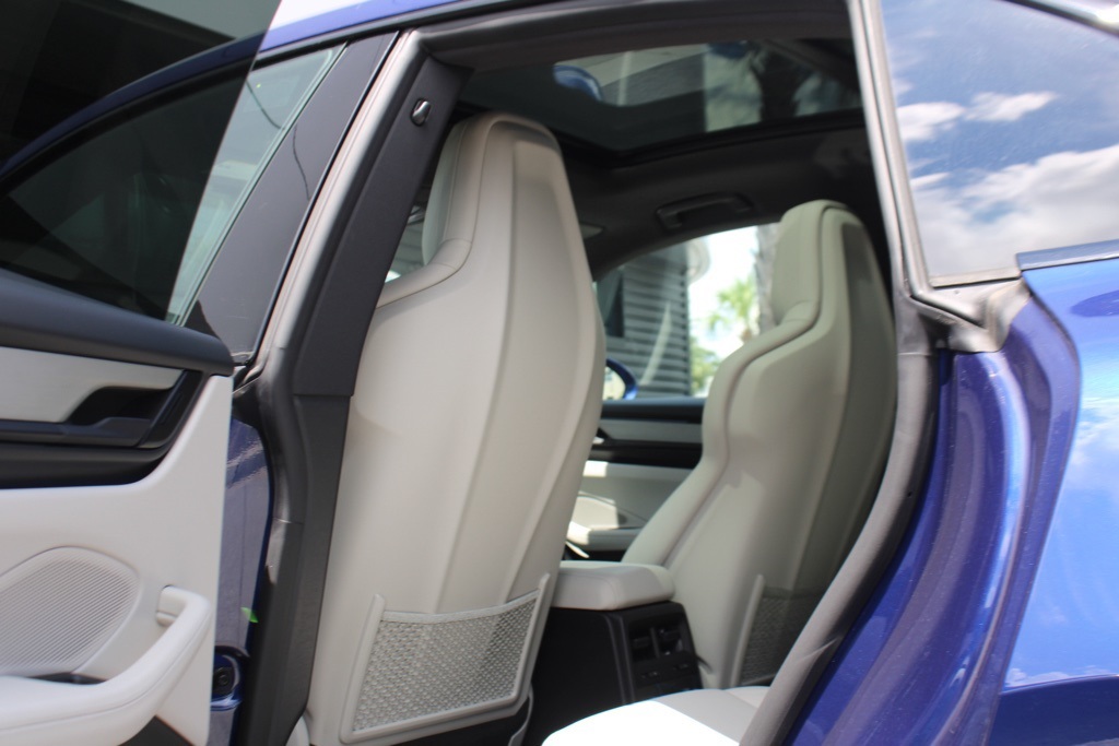 2025 Porsche Macan Electric photo 29