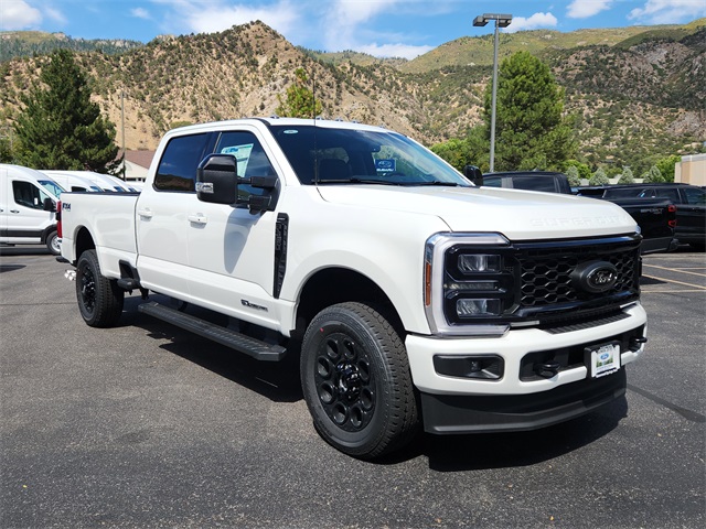 2026 Ford F-350 Super Duty Lariat's photo