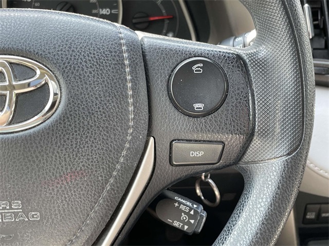 2013 Toyota RAV4 XLE photo 22
