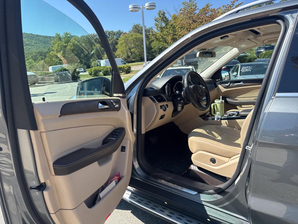 2017 Mercedes Benz GLE 350 4MATIC photo 10