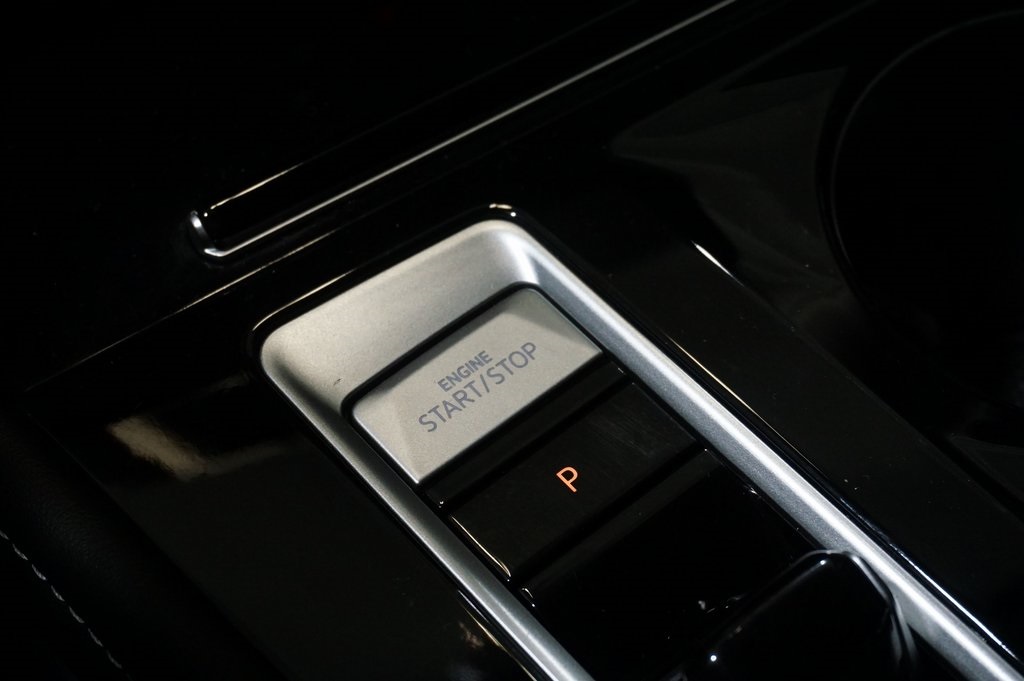 2024 Volkswagen Atlas SE Technology photo 20