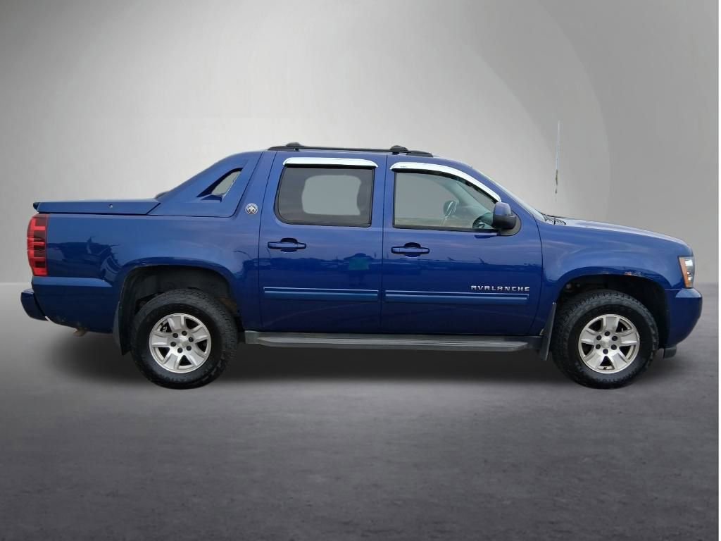 Used 2013 Chevrolet Avalanche LS with VIN 3GNTKEE77DG199969 for sale in Red Wing, Minnesota