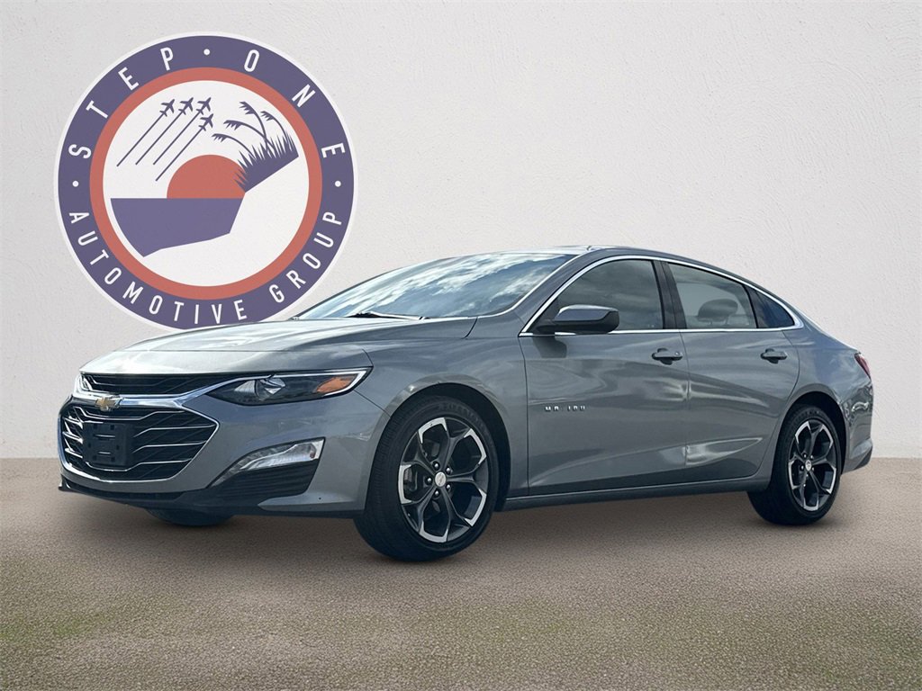 2023 Chevrolet Malibu 1LT photo 2