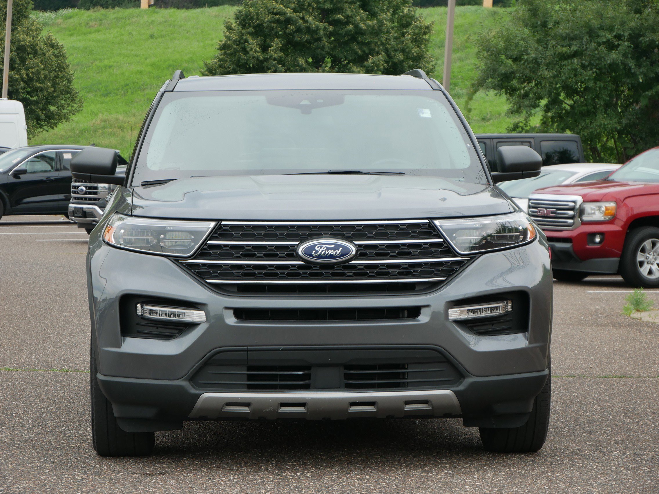Used 2022 Ford Explorer XLT with VIN 1FMSK8DH6NGB40064 for sale in Eden Prairie, Minnesota