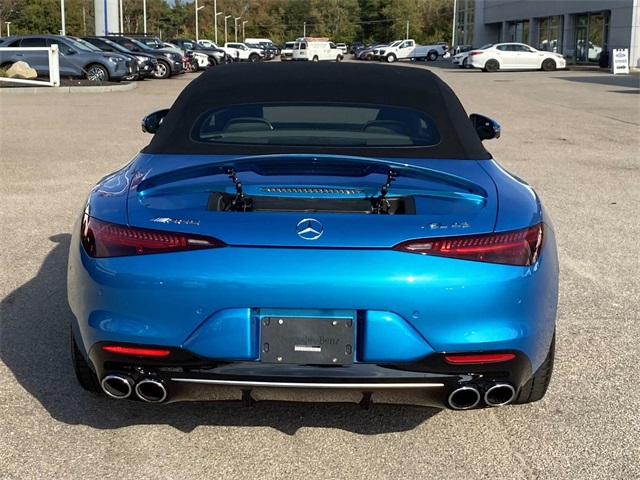 2024 Mercedes Benz SL 43 AMG photo 4