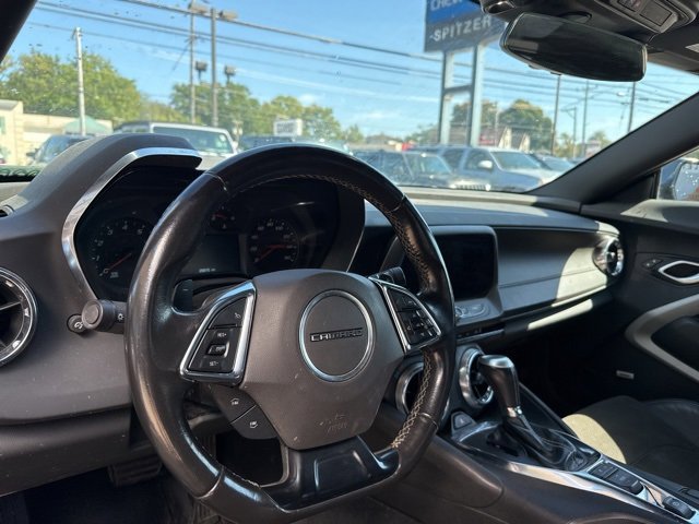 2023 Chevrolet Camaro 1LT photo 12