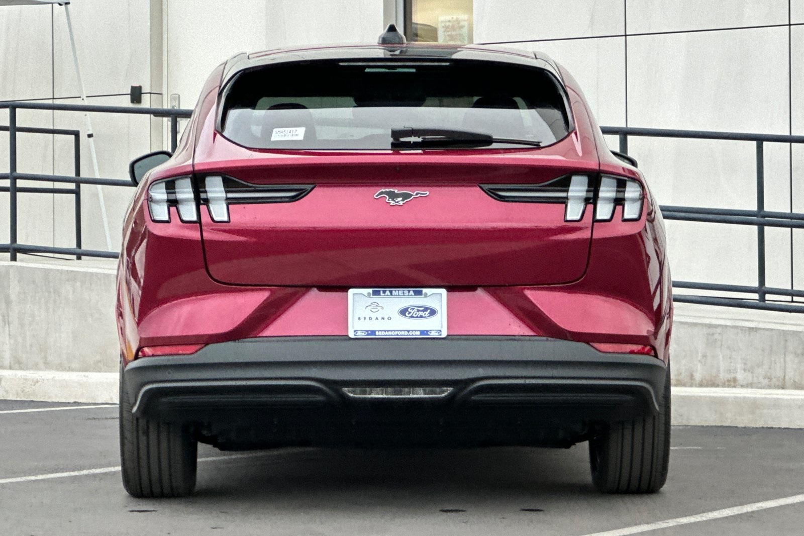 2025 Ford Mustang Mach-E Premium photo 4