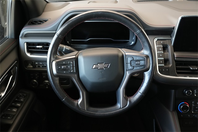 2022 Chevrolet Suburban RST photo 11
