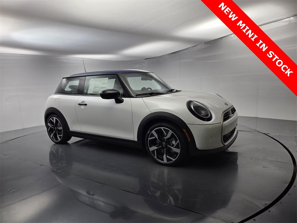 2026 MINI Hardtop 2 Door S's photo