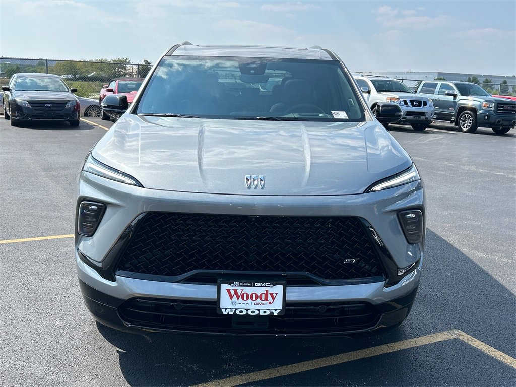 2026 Buick Enclave Sport Touring photo 2