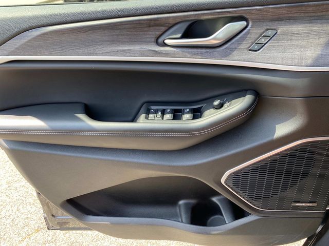 2022 Jeep Grand Cherokee Limited photo 18