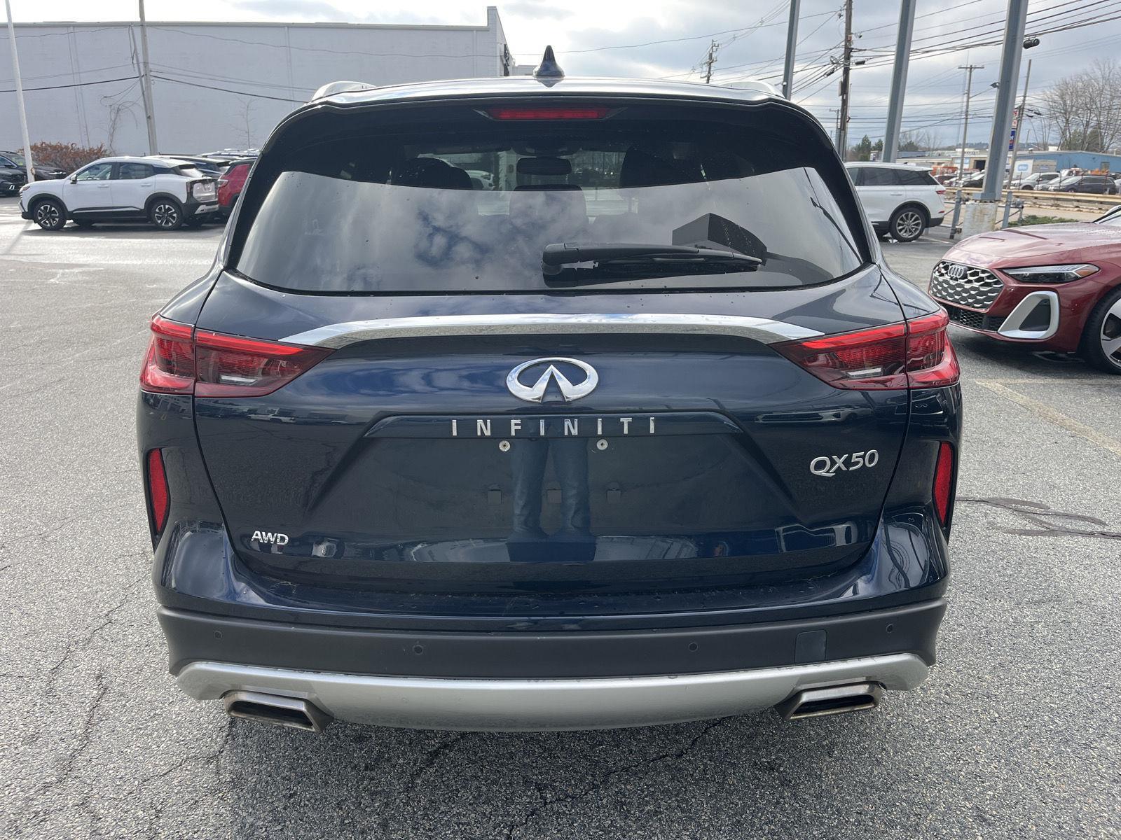 2021 Infiniti QX50 Essential photo 4
